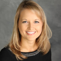Dr. Jennifer  Smith