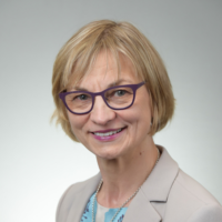 Dr. Tiina  Oviir