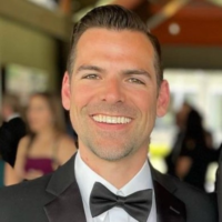 Dr. Jared D Solomon