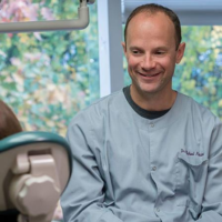 Dr. Michael J Paisner