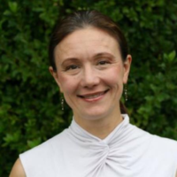 Dr. Oana I Carnu