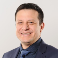 Dr. Ruben  Mesia