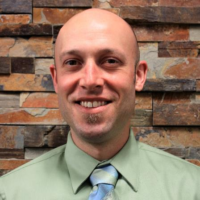 Dr. Justin  Diederichs