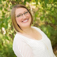 Dr. Leslie Nicole Glupker