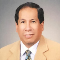 Dr. Oscar A Luna