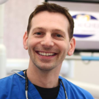 Dr. Ian Pol McLaughlin