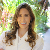 Dr. Elizabeth  Wolfe