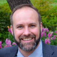 Dr. Perry J Bushong