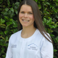 Dr. Jennifer  Raymond