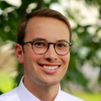Dr. DARRELL P GUTTERY