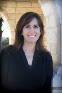 Dr. Marisol  Chaves-Trautmann