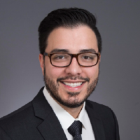 Dr. William  Zapata