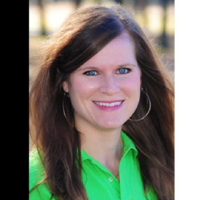 Dr. Natalie E Carruth