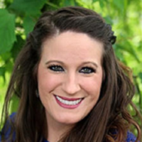 Dr. Lauren S Nichols