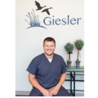 Dr. Nicholas W Giesler