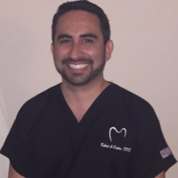 Dr. Robert A Castro