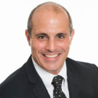 Dr. Claudio Herdy Varella