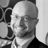 Dr. Brian  Wearner