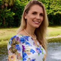 Dr. Patricia Nicole Paparcuri