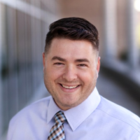 Dr. Daniel  Henricksen