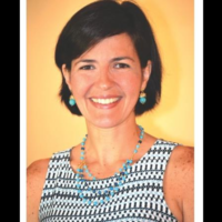 Dr. Elisa  Perez