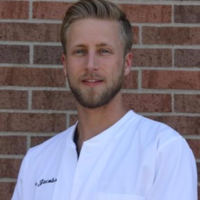 Dr. David  Jacobs