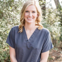 Dr. Lauren D Wallace
