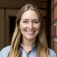 Dr. Anna  Kolstad