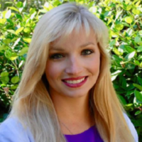 Dr. Christen  Carlon