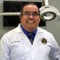 Dr. Luis E Rey