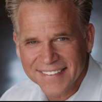 Dr. Richard  Casteen