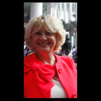 Dr. Sandra  Vukovic