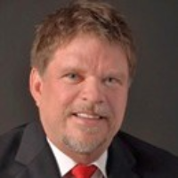 Dr. Robert  Pauley