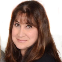 Dr. Carol L Daderian