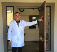 Dr. Alberto  Taylor