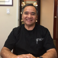 Dr. Ralph  Reyes