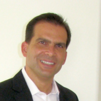 Dr. Juan C Romero