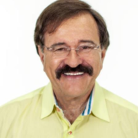 Dr. Robert M Solow