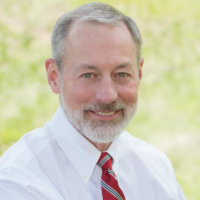 Dr. Paul D Regan