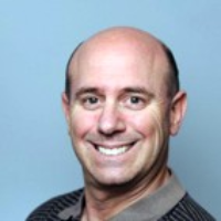 Dr. Martin  Courtney