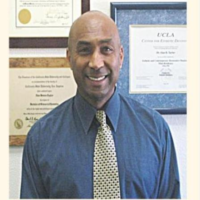 Dr. Alan  Taylor