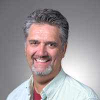 Dr. Eric J Claessens