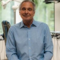 Dr. Howard  Levitt