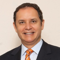 Dr. Felipe  Norena