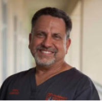Dr. Reinol  Gonzalez