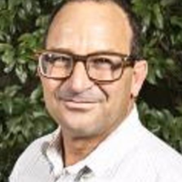 Dr. Michael D Litvak