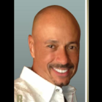 Dr. Albert  Ruiz