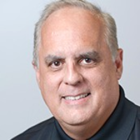 Dr. Enrique  Romeu