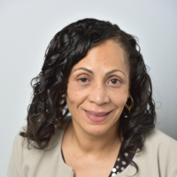 Dr. Valerie  Smith