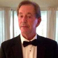 Dr. Daniel W McCawley